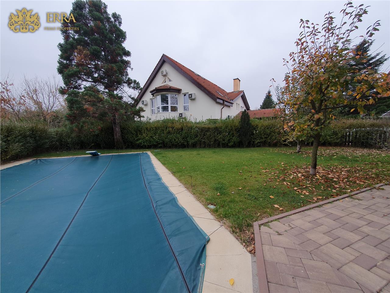 Villa with swimming pool,4 parking places,860 land Iancu Nicolae